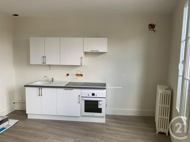 Afficher la photo en grand Appartement F2 à louer - 2 pièces - 56 m2 - Troyes - 10 - CHAMPAGNE-ARDENNE