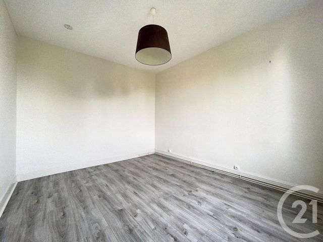 Afficher la photo en grand Appartement à louer - 2 pièces - 48 m2 - Ste Savine - 10 - CHAMPAGNE-ARDENNE