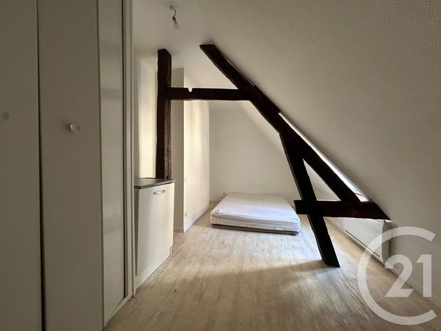 Afficher la photo en grand Appartement F2 à louer - 2 pièces - 35 m2 - Troyes - 10 - CHAMPAGNE-ARDENNE