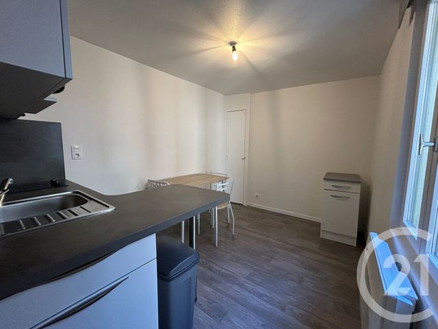 Afficher la photo en grand Appartement F2 à louer - 2 pièces - 35 m2 - Troyes - 10 - CHAMPAGNE-ARDENNE