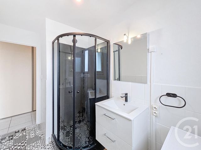 Afficher la photo en grand Appartement F3 à louer - 3 pièces - 57,62 m2 - Troyes - 10 - CHAMPAGNE-ARDENNE