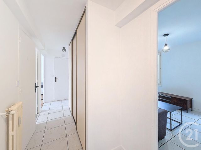 Afficher la photo en grand Appartement F3 à louer - 3 pièces - 57,62 m2 - Troyes - 10 - CHAMPAGNE-ARDENNE