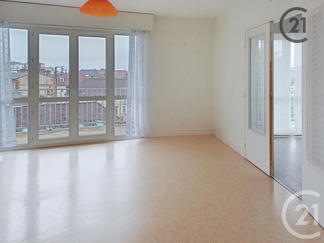 Afficher la photo en grand Appartement à vendre - 2 pièces - 60 m2 - Troyes - 10 - CHAMPAGNE-ARDENNE