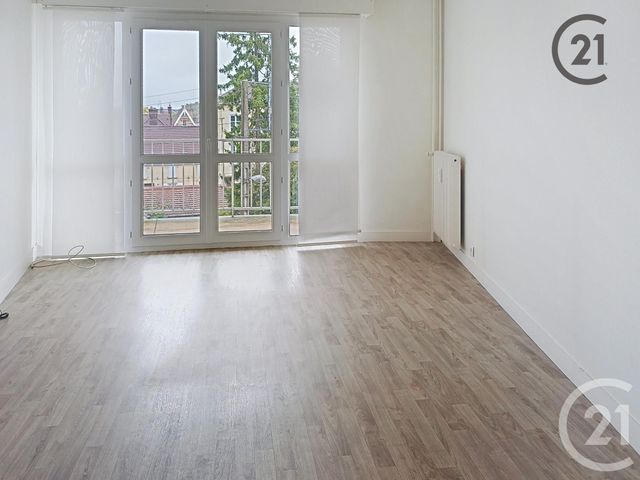 Afficher la photo en grand Appartement à vendre - 2 pièces - 60 m2 - Troyes - 10 - CHAMPAGNE-ARDENNE