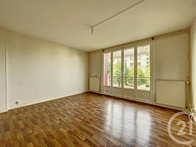 Appartement à louer - 3 pièces - 43,60 m2 - La Chapelle St Luc - 10 - CHAMPAGNE-ARDENNE