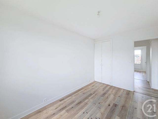 Afficher la photo en grand Appartement F4 à louer - 4 pièces - 65,37 m2 - Troyes - 10 - CHAMPAGNE-ARDENNE