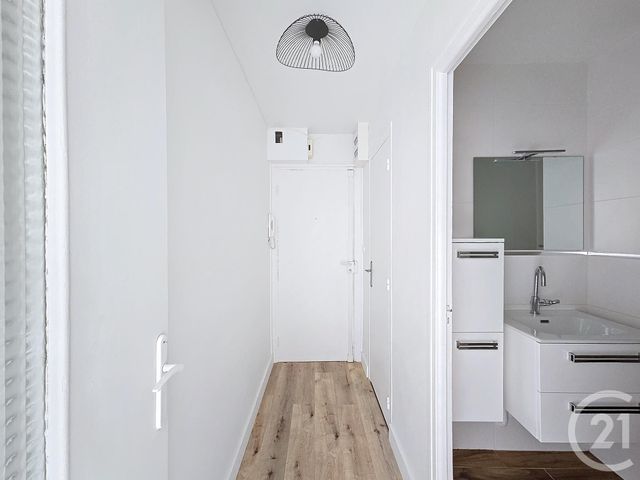 Afficher la photo en grand Appartement F4 à louer - 4 pièces - 65,37 m2 - Troyes - 10 - CHAMPAGNE-ARDENNE