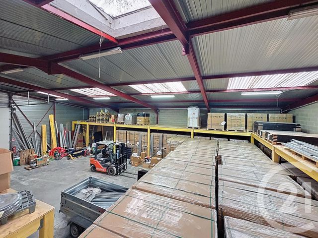 Commerce à louer - 100 m2 - 10 - CHAMPAGNE-ARDENNE