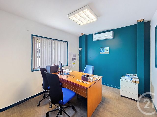 Commerce à louer - 100 m2 - 10 - CHAMPAGNE-ARDENNE