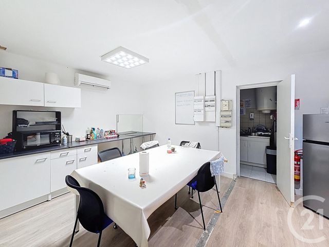 Commerce à louer - 100 m2 - 10 - CHAMPAGNE-ARDENNE