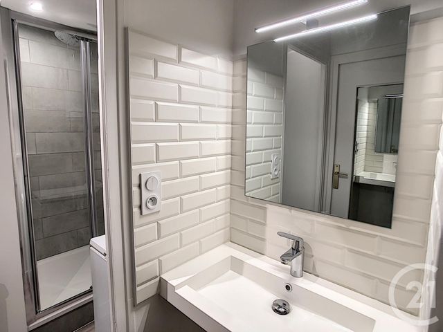 Appartement F3 &agrave; louer - 3 pi&egrave;ces - 70 m2 - Troyes - 10 - CHAMPAGNE-ARDENNE