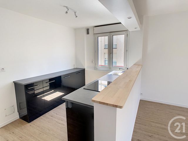 Appartement F3 &agrave; louer - 3 pi&egrave;ces - 70 m2 - Troyes - 10 - CHAMPAGNE-ARDENNE