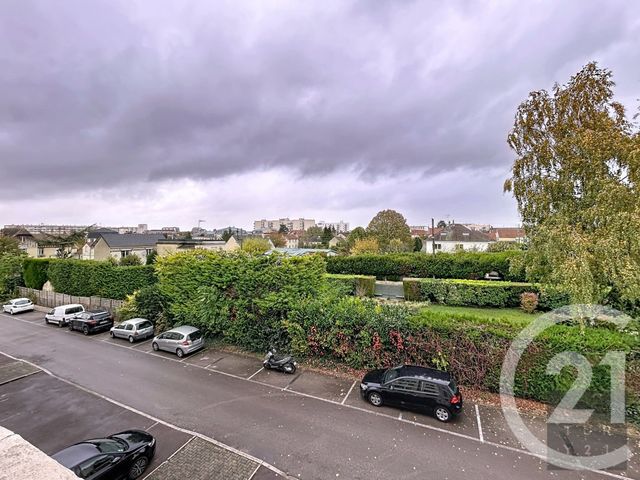 Appartement T4 à vendre - 4 pièces - 75,90 m2 - St Andre Les Vergers - 10 - CHAMPAGNE-ARDENNE