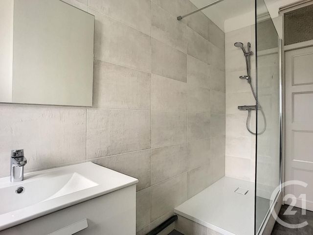 Appartement F2 &agrave; louer - 2 pi&egrave;ces - 58 m2 - Pont Ste Marie - 10 - CHAMPAGNE-ARDENNE