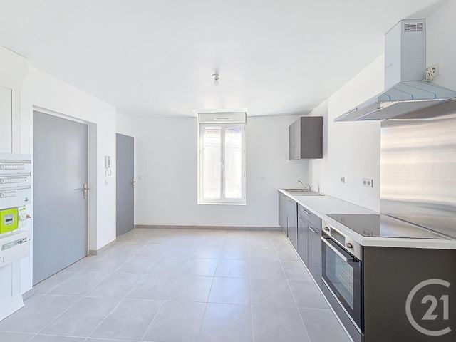 Appartement à louer - 2 pièces - 31,70 m2 - Ste Savine - 10 - CHAMPAGNE-ARDENNE