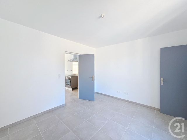 Appartement à louer - 2 pièces - 31,70 m2 - Ste Savine - 10 - CHAMPAGNE-ARDENNE