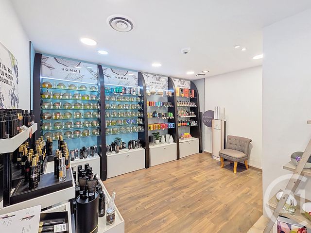 Commerce à louer - 37 m2 - 10 - CHAMPAGNE-ARDENNE