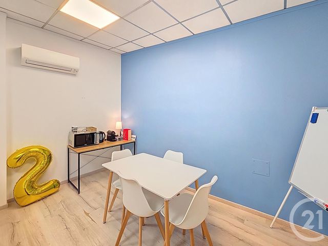 Commerce à louer - 100 m2 - 10 - CHAMPAGNE-ARDENNE