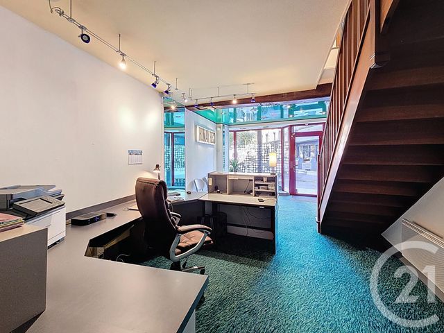 Commerce à louer - 100 m2 - 10 - CHAMPAGNE-ARDENNE