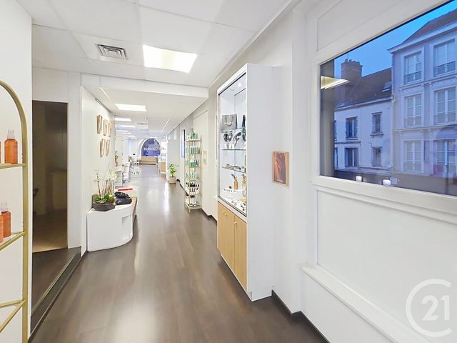 Commerce à louer - 270 m2 - 10 - CHAMPAGNE-ARDENNE