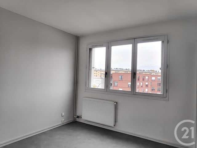 Appartement F2 à louer - 2 pièces - 48 m2 - St Julien Les Villas - 10 - CHAMPAGNE-ARDENNE