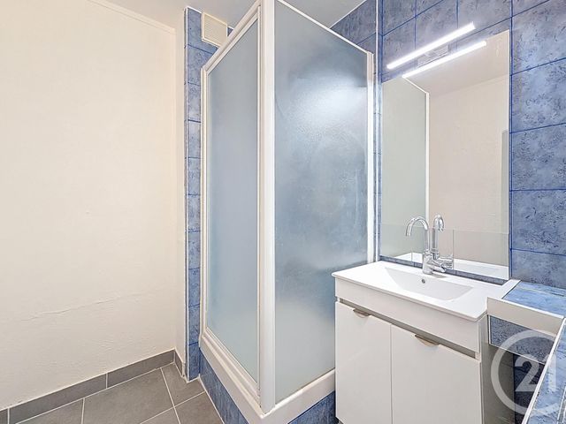 Appartement F4 à louer - 4 pièces - 63,09 m2 - La Chapelle St Luc - 10 - CHAMPAGNE-ARDENNE