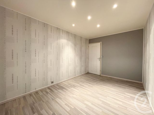 Appartement F3 à louer - 3 pièces - 65 m2 - La Chapelle St Luc - 10 - CHAMPAGNE-ARDENNE