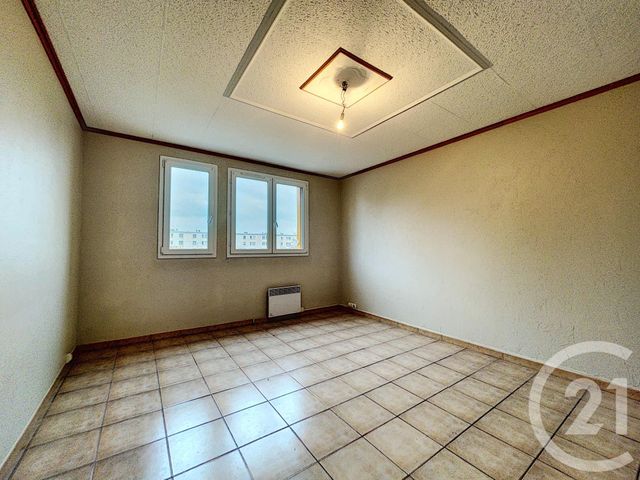 Appartement F3 &agrave; louer - 3 pi&egrave;ces - 63,90 m2 - St Andre Les Vergers - 10 - CHAMPAGNE-ARDENNE