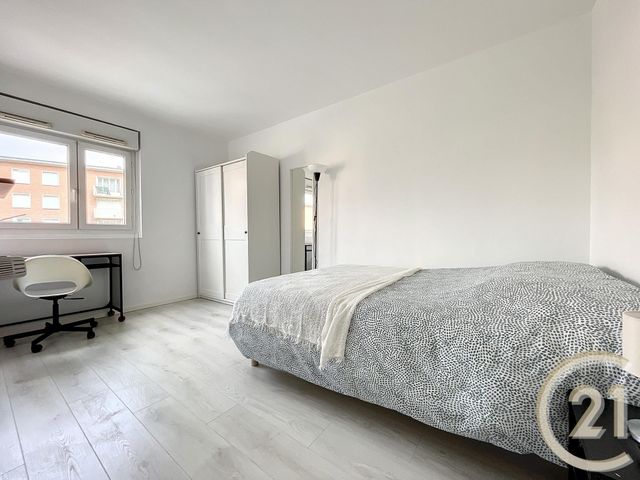 Appartement &agrave; louer - 4 pi&egrave;ces - 73,80 m2 - Troyes - 10 - CHAMPAGNE-ARDENNE
