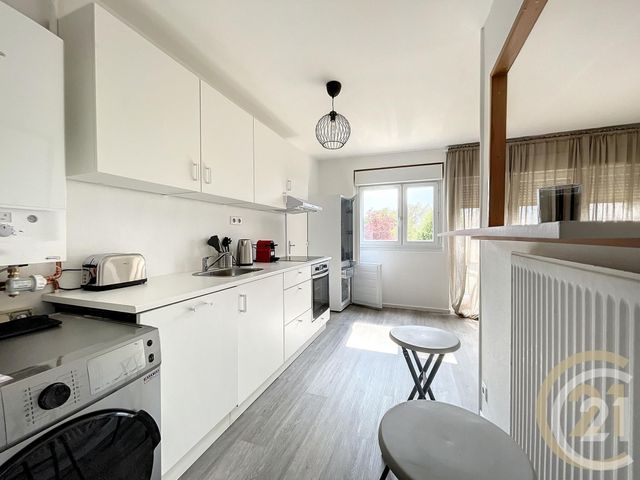 Appartement &agrave; louer - 4 pi&egrave;ces - 73,80 m2 - Troyes - 10 - CHAMPAGNE-ARDENNE