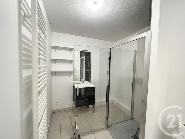 Appartement F3 &agrave; louer - 3 pi&egrave;ces - 54,70 m2 - Troyes - 10 - CHAMPAGNE-ARDENNE