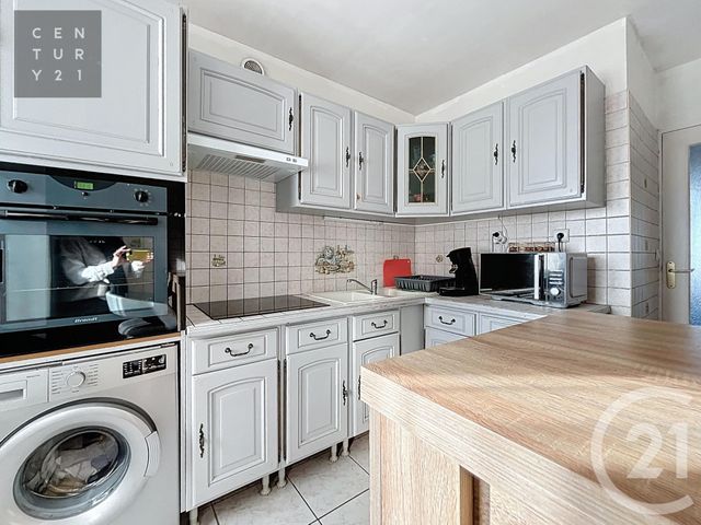 Appartement &agrave; vendre - 4 pi&egrave;ces - 80,01 m2 - La Chapelle St Luc - 10 - CHAMPAGNE-ARDENNE