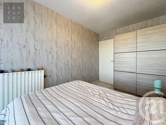 Appartement &agrave; vendre - 4 pi&egrave;ces - 80,01 m2 - La Chapelle St Luc - 10 - CHAMPAGNE-ARDENNE