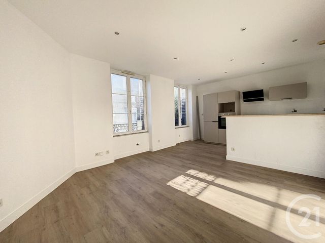 Appartement F2 &agrave; louer - 2 pi&egrave;ces - 42,01 m2 - Ste Savine - 10 - CHAMPAGNE-ARDENNE