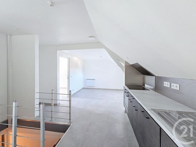 Appartement F4 &agrave; louer - 4 pi&egrave;ces - 51,90 m2 - Ste Savine - 10 - CHAMPAGNE-ARDENNE