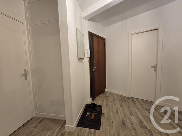 Appartement T2 &agrave; louer - 2 pi&egrave;ces - 55 m2 - Troyes - 10 - CHAMPAGNE-ARDENNE