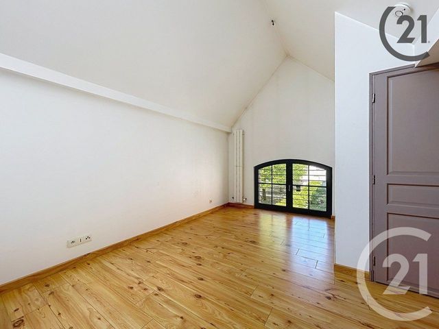 Appartement &agrave; louer - 4 pi&egrave;ces - 118,79 m2 - Ste Savine - 10 - CHAMPAGNE-ARDENNE