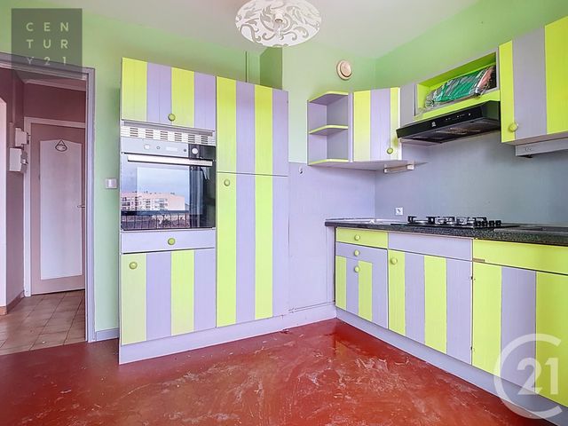 Appartement &agrave; vendre - 5 pi&egrave;ces - 97 m2 - St Andre Les Vergers - 10 - CHAMPAGNE-ARDENNE