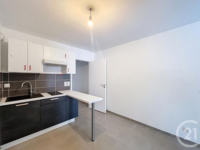 Appartement F1 &agrave; louer - 1 pi&egrave;ce - 31 m2 - Ste Savine - 10 - CHAMPAGNE-ARDENNE
