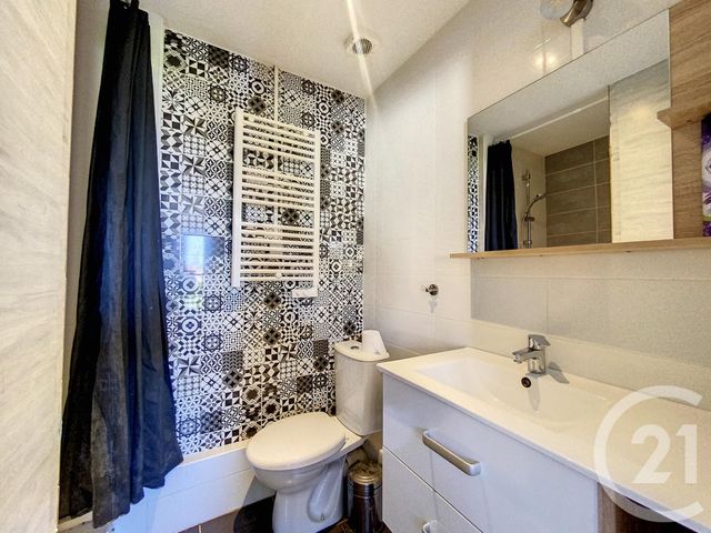 Appartement F1 &agrave; louer - 1 pi&egrave;ce - 17 m2 - Ste Savine - 10 - CHAMPAGNE-ARDENNE