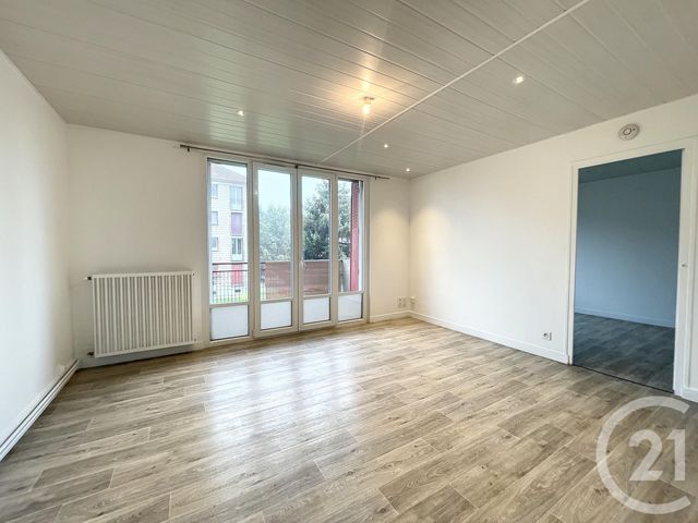 Appartement F3 &agrave; louer - 3 pi&egrave;ces - 55 m2 - La Chapelle St Luc - 10 - CHAMPAGNE-ARDENNE