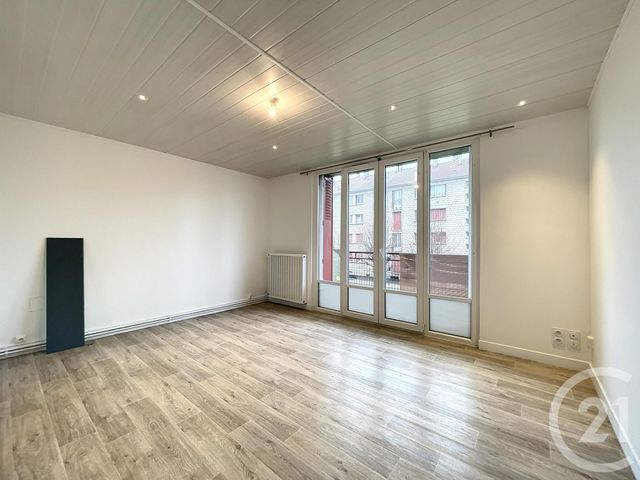 Appartement F3 &agrave; louer - 3 pi&egrave;ces - 55 m2 - La Chapelle St Luc - 10 - CHAMPAGNE-ARDENNE