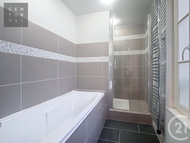 Appartement F4 &agrave; vendre - 5 pi&egrave;ces - 104,50 m2 - 10 - CHAMPAGNE-ARDENNE