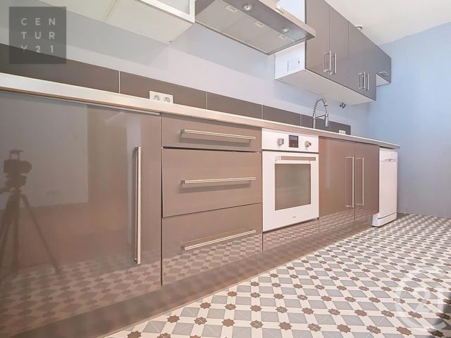 Appartement F4 &agrave; vendre - 5 pi&egrave;ces - 104,50 m2 - 10 - CHAMPAGNE-ARDENNE