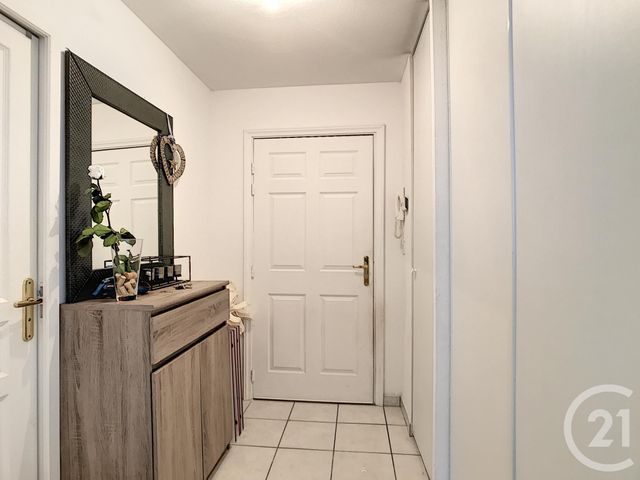 Appartement F2 &agrave; louer - 2 pi&egrave;ces - 45 m2 - Troyes - 10 - CHAMPAGNE-ARDENNE