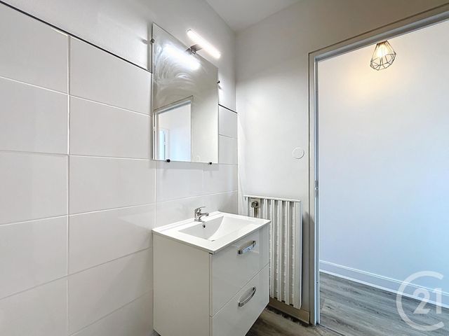 Appartement F1 &agrave; louer - 1 pi&egrave;ce - 37 m2 - St Andre Les Vergers - 10 - CHAMPAGNE-ARDENNE