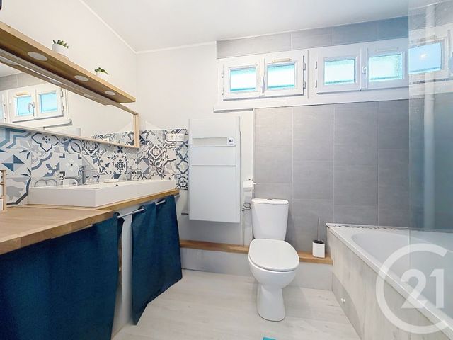 Maison &agrave; vendre - 4 pi&egrave;ces - 93 m2 - La Chapelle St Luc - 10 - CHAMPAGNE-ARDENNE