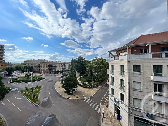 Appartement &agrave; louer - 5 pi&egrave;ces - 115 m2 - Troyes - 10 - CHAMPAGNE-ARDENNE