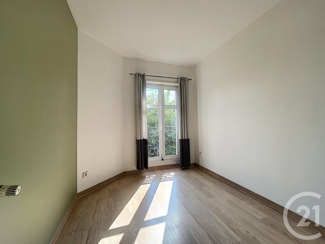 Appartement &agrave; louer - 5 pi&egrave;ces - 115 m2 - Troyes - 10 - CHAMPAGNE-ARDENNE