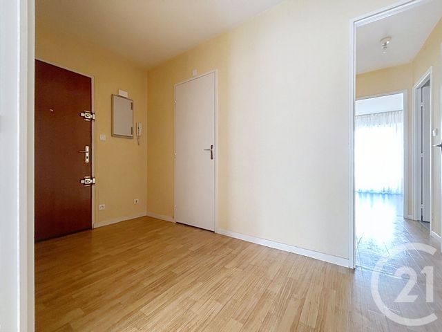 Appartement &agrave; louer - 3 pi&egrave;ces - 86,90 m2 - Troyes - 10 - CHAMPAGNE-ARDENNE